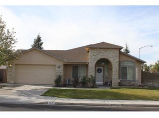 5677 W Lamona Ave, Fresno, CA