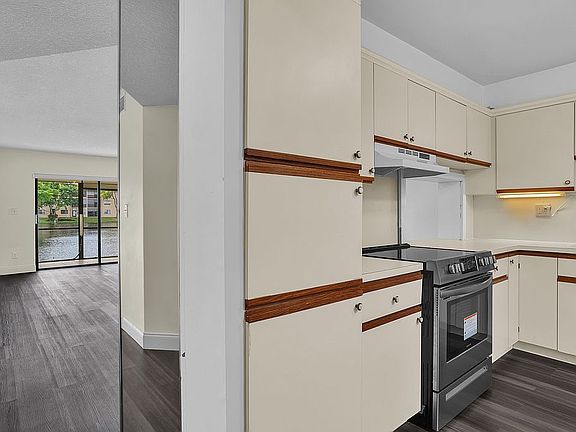 4th image of 4975 E Sabal Palm Blvd APT 104