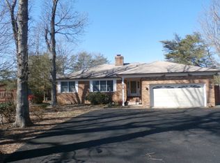 613 Harbor Dr, Reedville, VA 22539