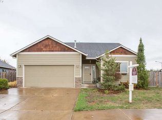 589 Eric Dr, Molalla, OR 97038