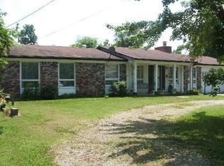 203 W Campus St, Marshall, AR 72650