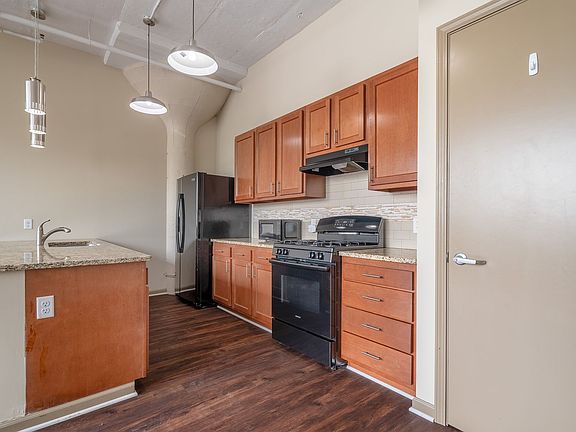 4th image of 550 Seneca St #124