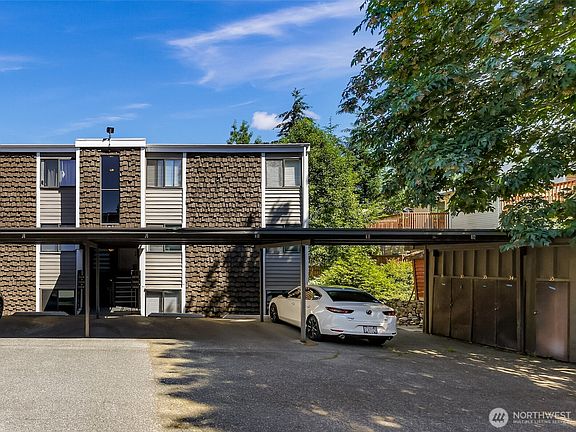 3rd image of 1362 Orleans Street