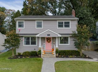 90 Hillside St, Red Bank, NJ 07701