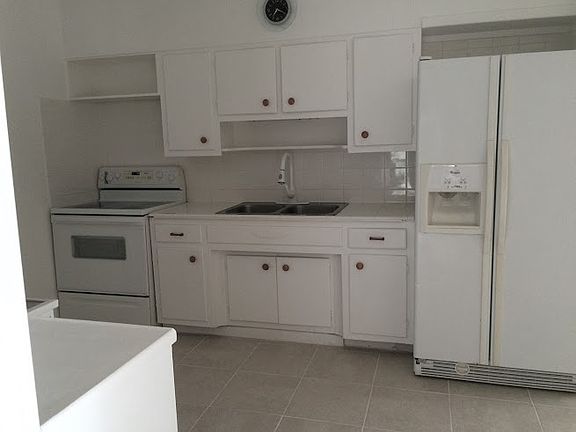 5th image of 2320 2nd Ct SE
