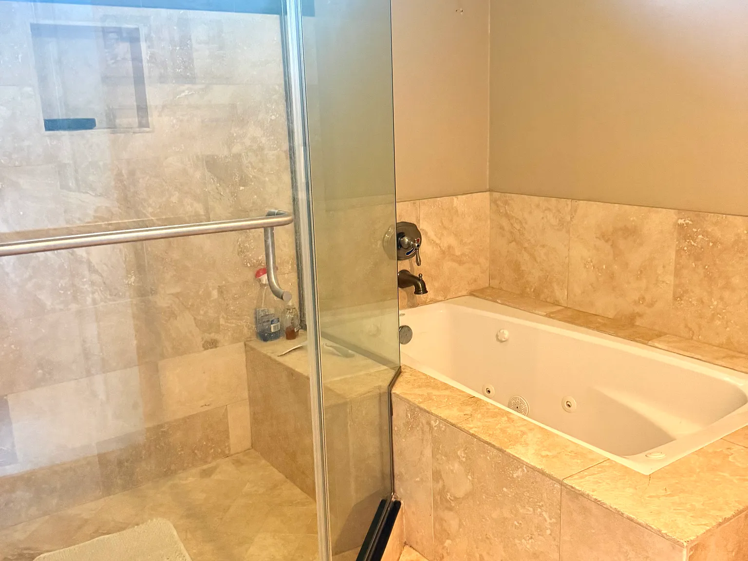1 bed, 2250 sqft, $1,600 — Photo 3