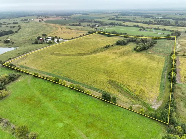 Prairie Ave, Gallatin, MO 64640