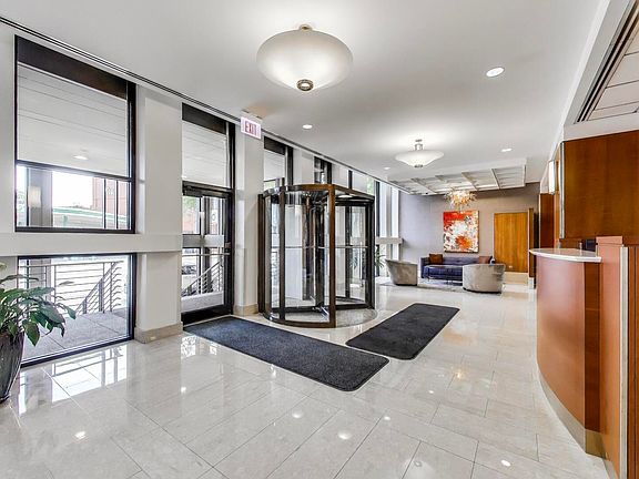 4th image of 1660 N La Salle St #3605