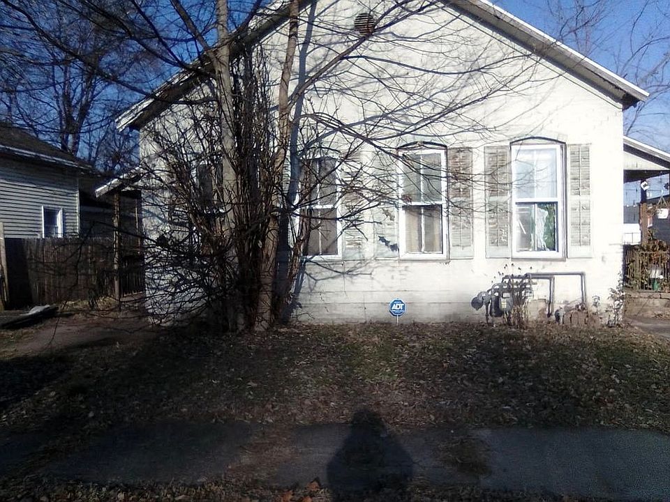 1st image of 1010 N 9th St