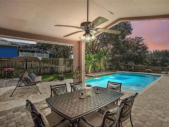 2nd image of 1120 Windy Bluff Dr