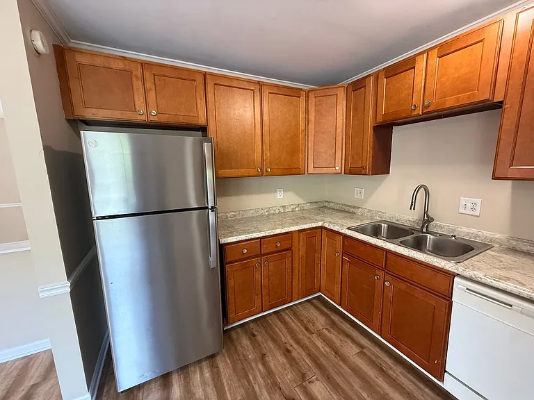 4720 Matt Dr — Photo 9