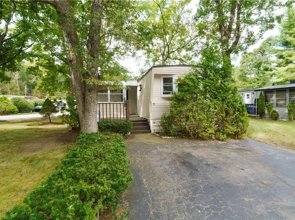 34 Park Ln, Coventry, RI 02816