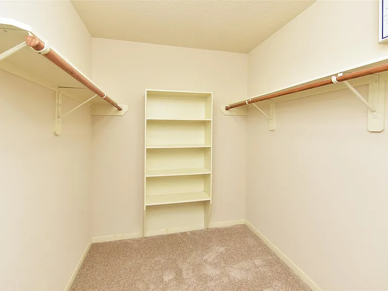 29631 Turnbury Village Dr — Photo 25