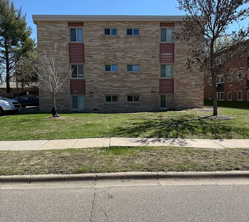 6429 Pleasant, LLC