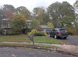 3 Sherbrooke Ln, Morganville, NJ 07751