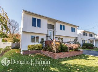 1518 Maeder Ave, Merrick, NY 11566
