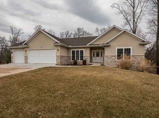 2944 16th Street Ct, East Moline, IL 61244