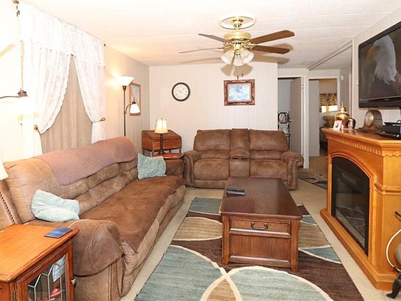 2nd image of 74 Sanders Ct