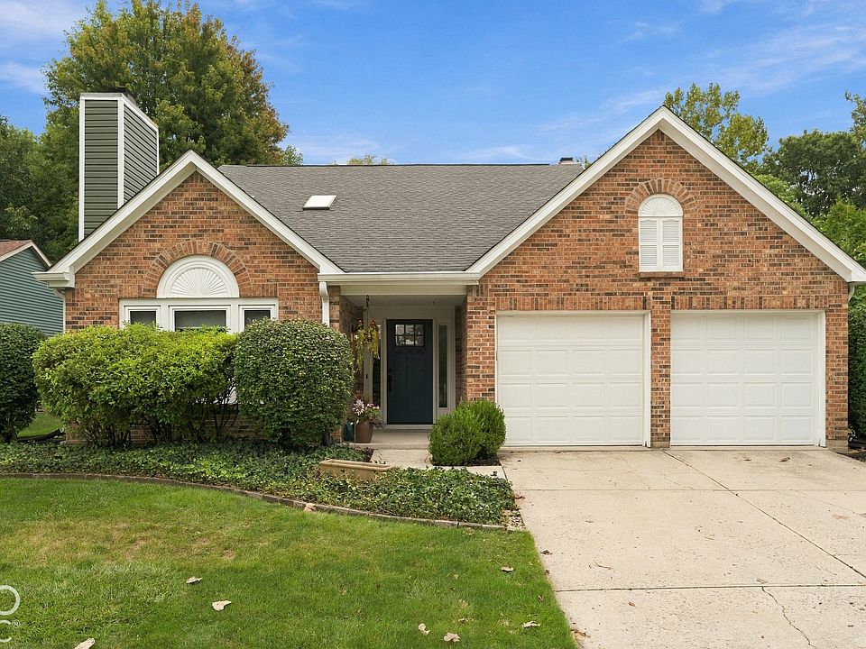 1st image of 8219 Castle Ridge Ln