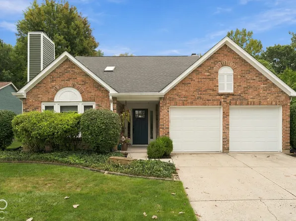 8219 Castle Ridge Ln, Indianapolis, IN 46256