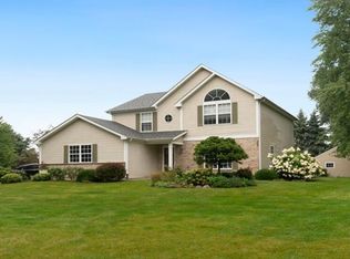 17293 Poplar Grove Rd, Poplar Grove, IL 61065