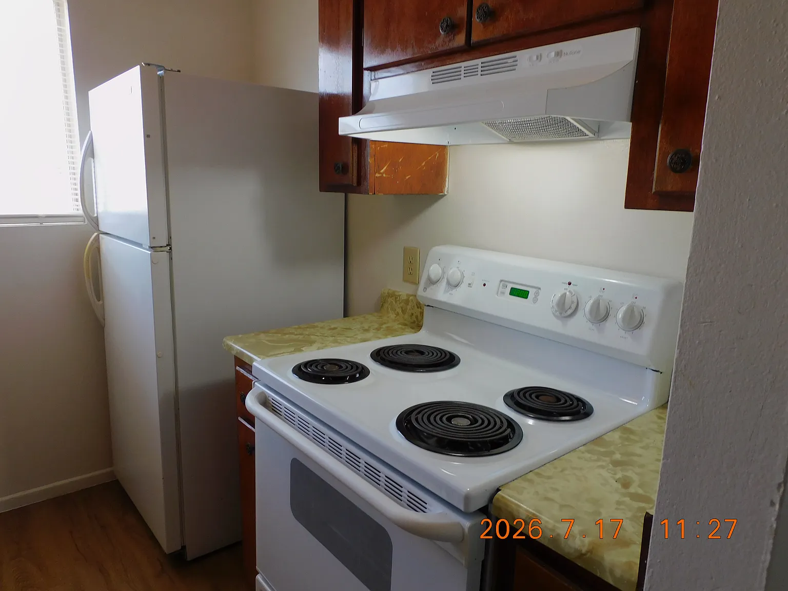 2 bed, $995 — Photo 4