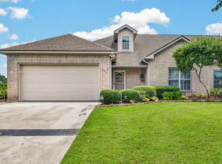 320 Castle Bay Drive #D, Hampstead, NC 28443