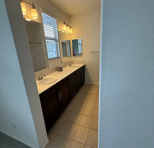 3009 E Pacific Coast Hwy — Photo 35