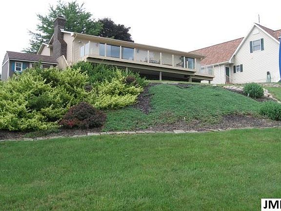 2nd image of 10888 Emerald Ct