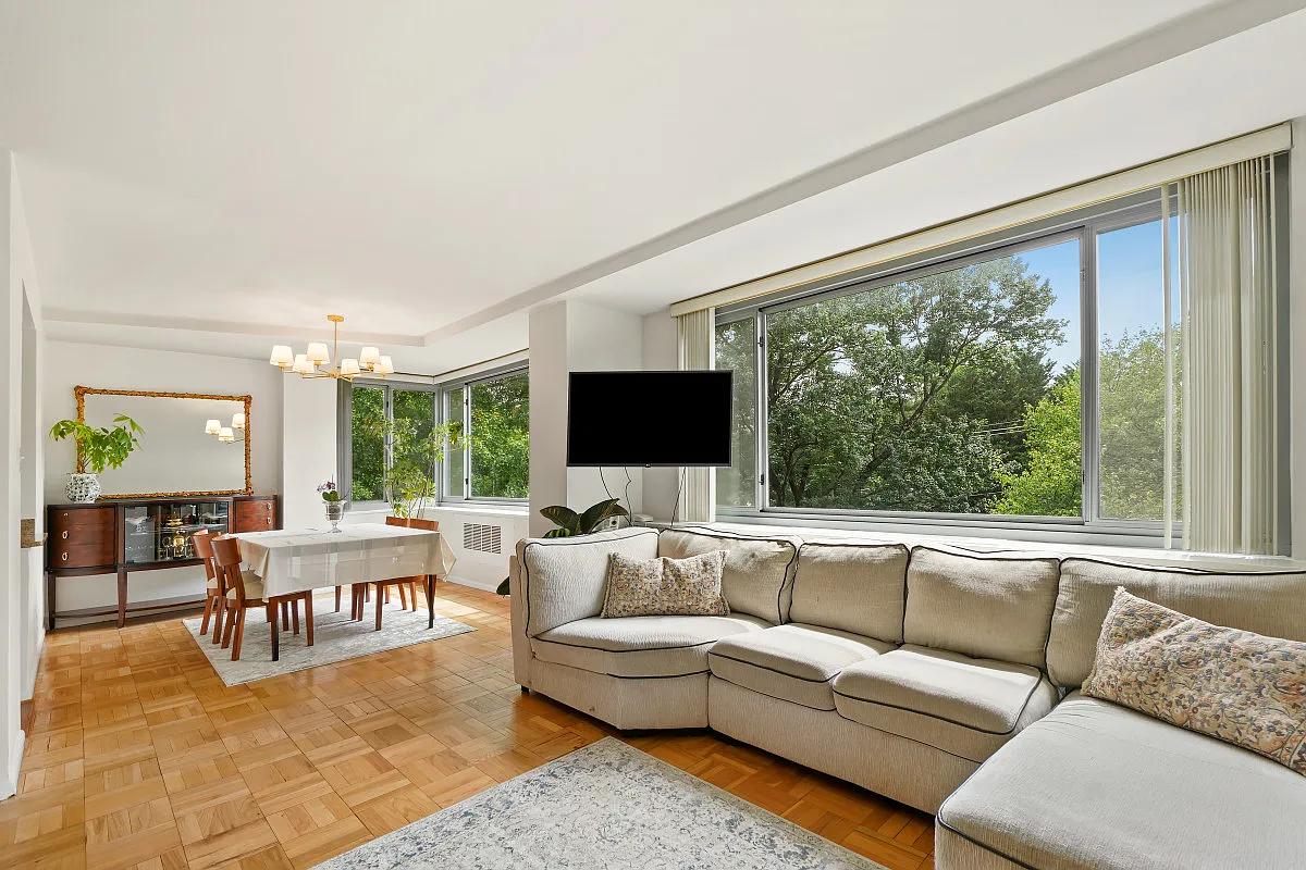 3 bed, 1330 sqft, $4,500 — Photo 2