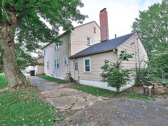 5th image of 836-838 Rodgers Dr