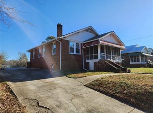 3 H Ave, Gainesville, GA 30504