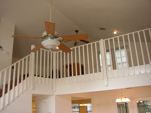 3rd image of 7324 Otter Creek Dr