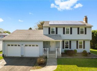 197 Fairway Dr, Meriden, CT 06450