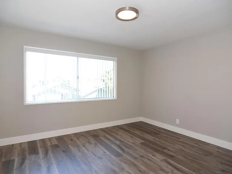 3208 Nevin Ave — Photo 7