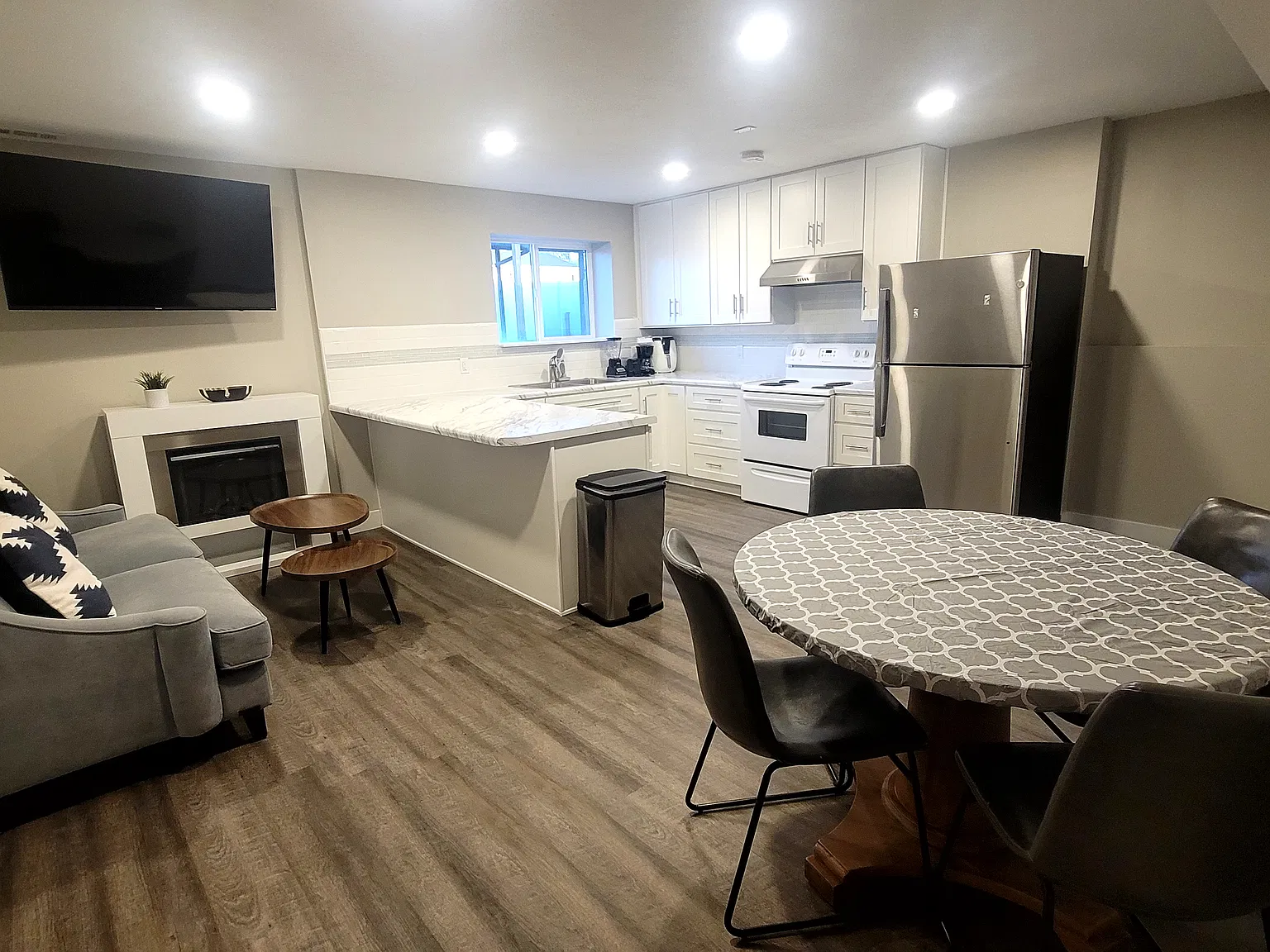 1 bed, 1200 sqft, $850 — Photo 2