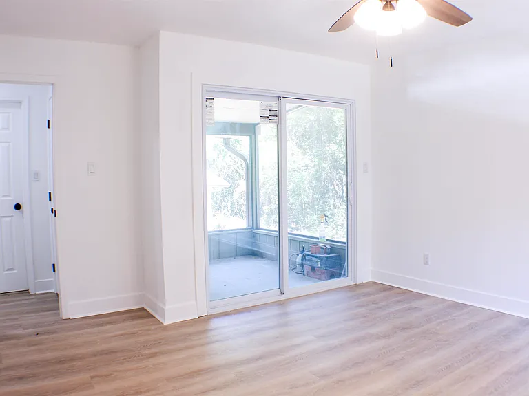 4176 Brewster Rd #B — Photo 12