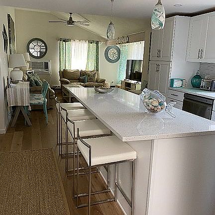 3rd image of 107 N Atlantic Ave #4