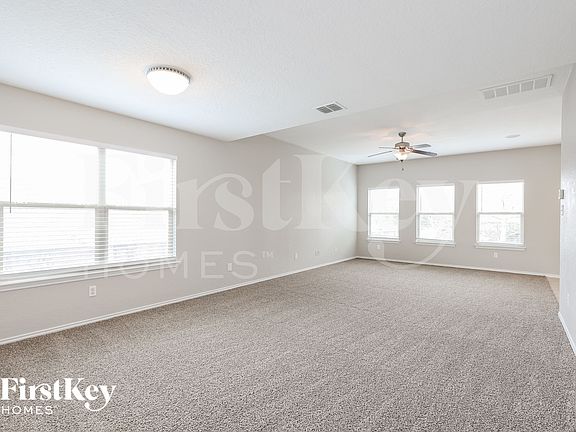 3rd image of 3003 Candleside Dr