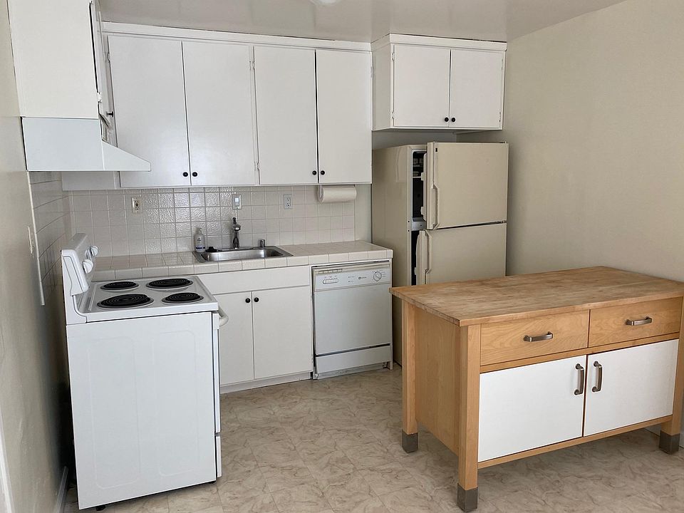 1st image of 480 E McKinley Ave