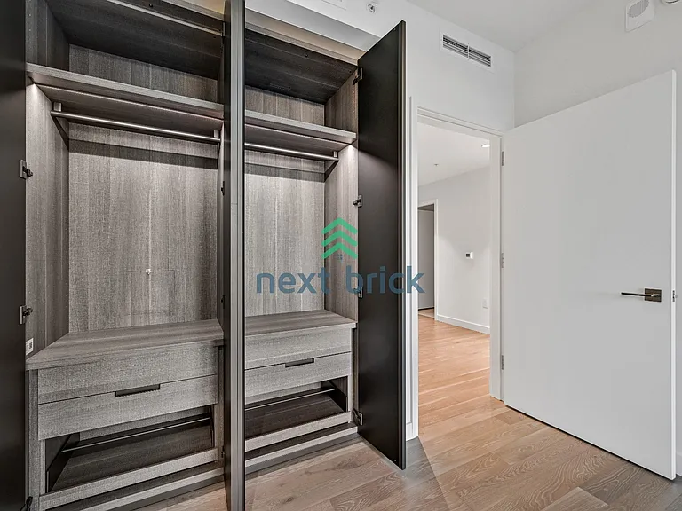 889 Avenue Sq NE #303 — Photo 6