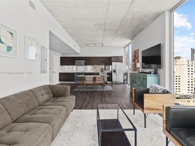 151 SE 1st St APT 1402, Miami, FL, 33131