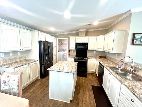 5th image of 7407 Westwood Dr