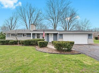 28483 Kirkside Ln, Farmington Hills, MI 48334