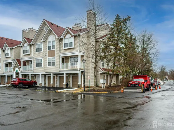 150 Prestwick Way, Edison, NJ 08820