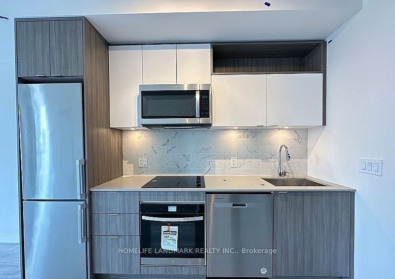 1st image of 135 Lower Sherbourne St #1465