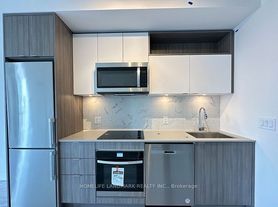 135 Lower Sherbourne St