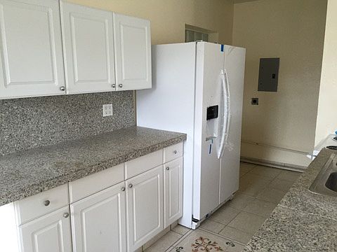 1st image of 21101 NE 13th Pl