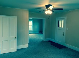 149 S View St, Hinckley, IL 60520