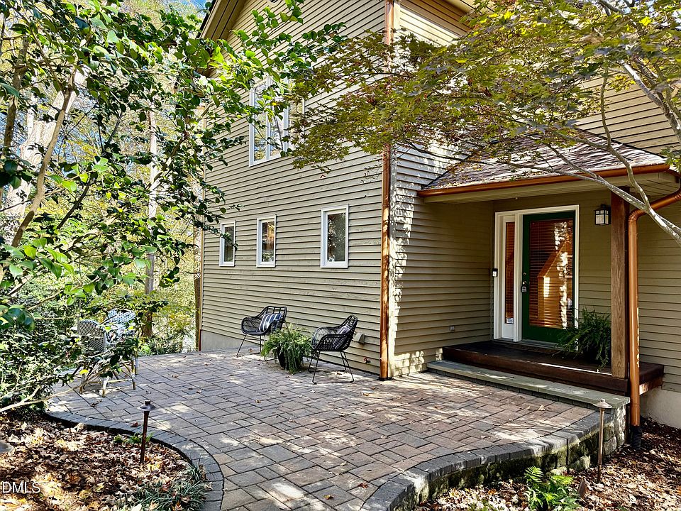 1st image of 108 Rose Ln